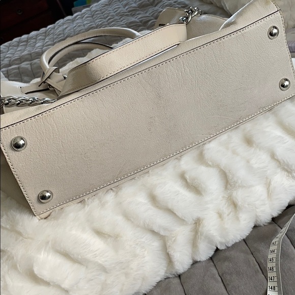 Michael Kors Cream leather satchel - Picture 5 of 16